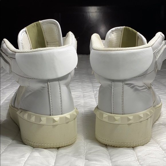 Valentino Garavani padded collar hi top sneakers - Picture 4 of 11